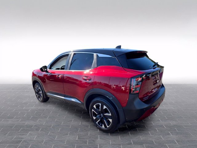Used 2025 Nissan Kicks SV AWD/4WD image 5