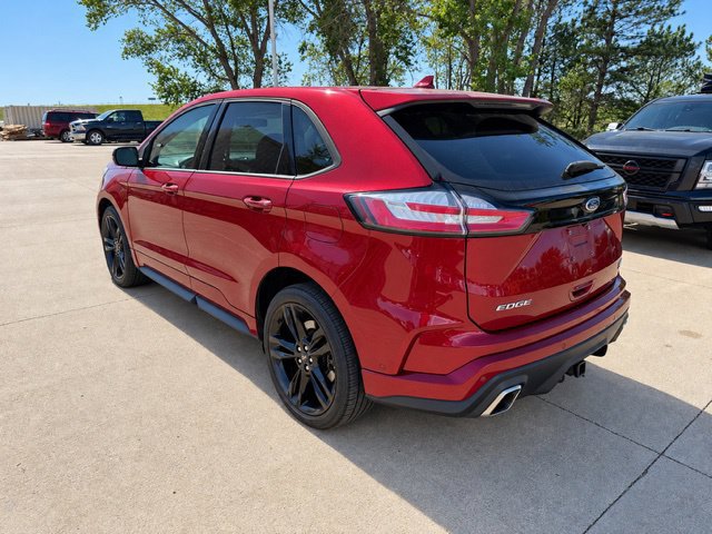 Used 2019 Ford Edge ST w/ Equipment Group 401A AWD/4WD image 7