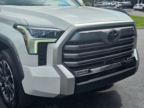 Used 2025 Toyota Tundra Limited AWD/4WD image 3