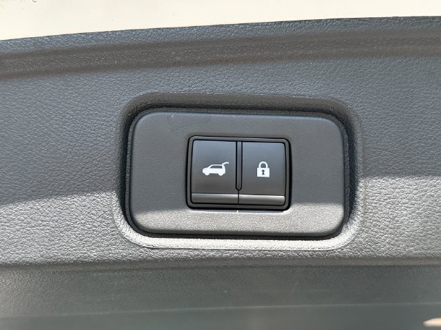 Certified 2025 Nissan Pathfinder Platinum AWD/4WD image 21