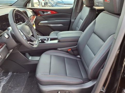 New 2025 Chevrolet Traverse Z71 w/ Enhanced Driving Package image 7