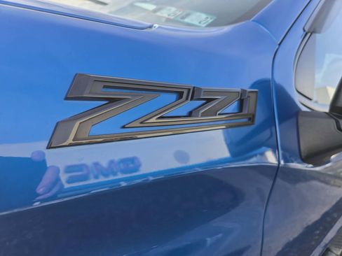 Used 2023 Chevrolet Silverado 1500 LT Trail Boss w/ Protection Package AWD/4WD image 10