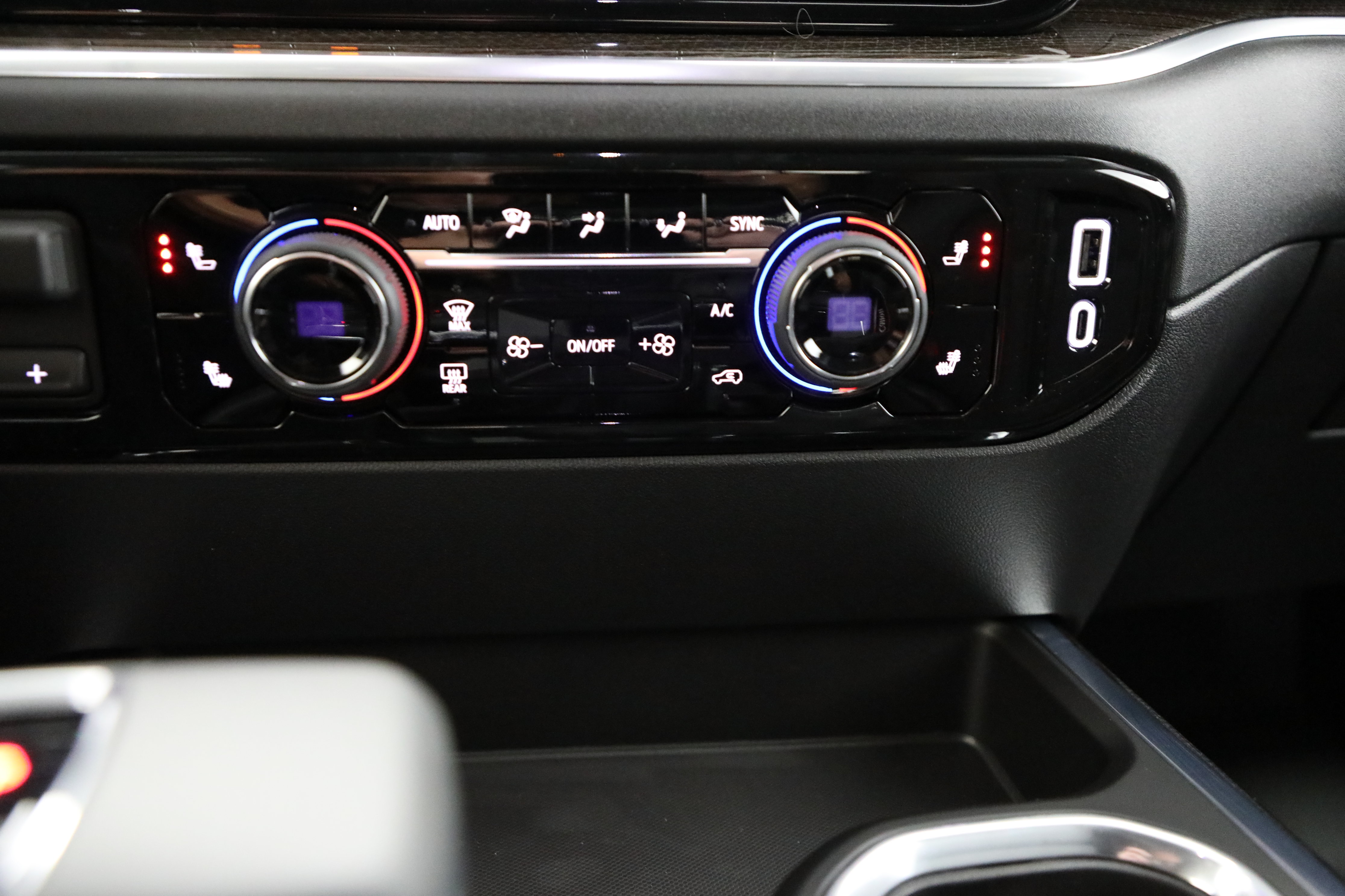 New 2026 Chevrolet Silverado 1500 RST AWD/4WD image 14
