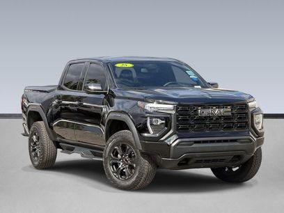 Used 2025 GMC Canyon Elevation w/ Technology Package