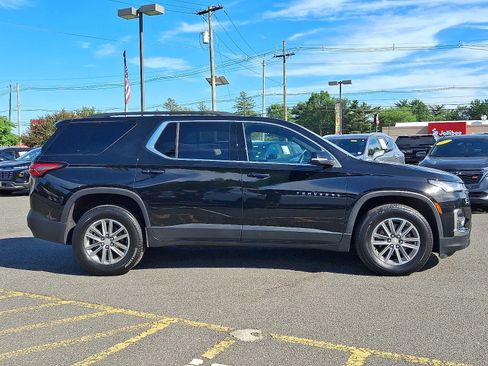 Used 2023 Chevrolet Traverse LT AWD/4WD image 8