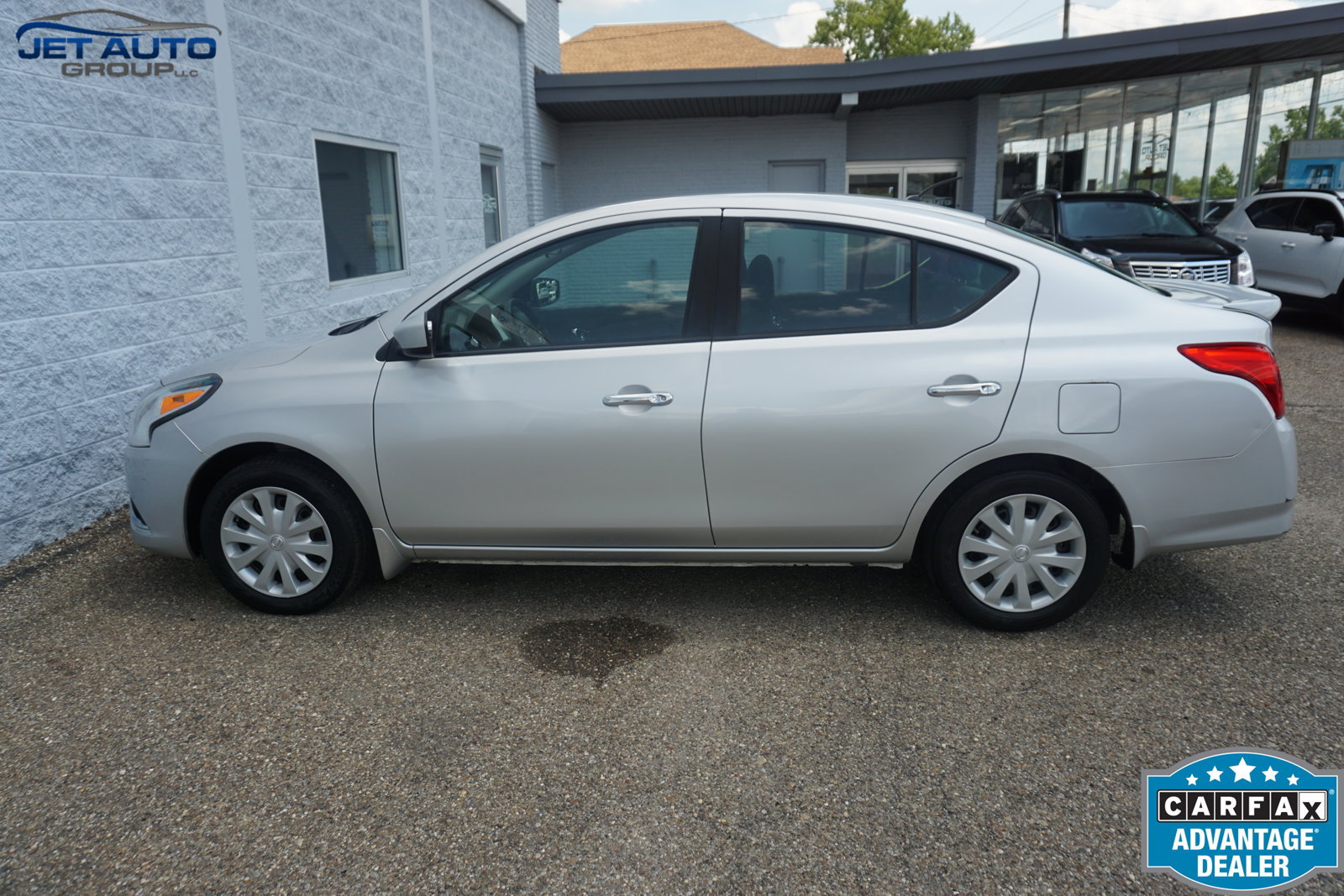 Used 2016 Nissan Versa SV w/ Fog Lights Package FWD image 13