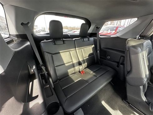 Certified 2023 Ford Explorer XLT w/ Equipment Group 202A image 39