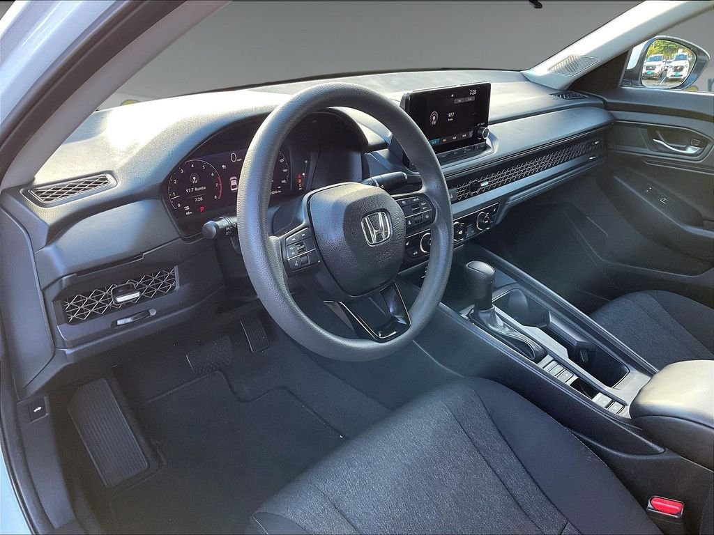 Used 2024 Honda Accord EX image 8