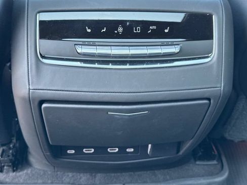 Certified 2023 Cadillac Escalade Premium Luxury Platinum AWD/4WD image 16