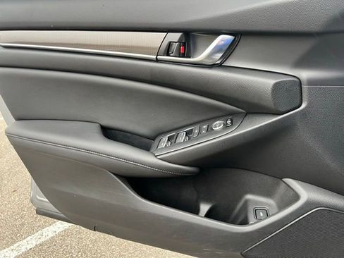 Used 2020 Honda Accord Sport image 23