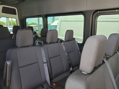 Used 2025 Mercedes-Benz Sprinter 2500 image 8