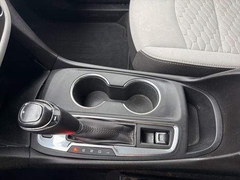 Used 2018 Chevrolet Equinox LT w/ Sun & Infotainment Package image 22