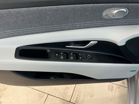 New 2026 Hyundai Elantra Limited FWD image 29