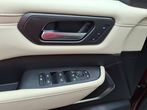 Used 2025 Nissan Armada Platinum Reserve image 14