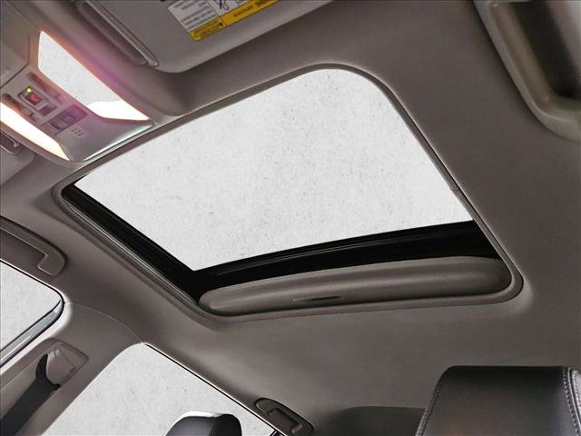 Used 2021 Toyota RAV4 XLE w/ Convenience Package AWD/4WD image 15