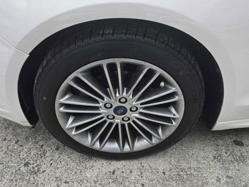 Used 2013 Ford Fusion SE image 8