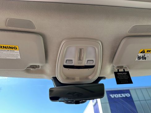 Used 2025 Volvo XC90 B6 Ultra w/ Lounge Package image 15