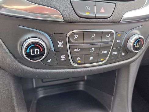 Certified 2023 Chevrolet Equinox LT image 28