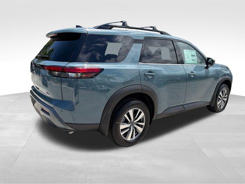 New 2026 Nissan Pathfinder SL FWD image 8