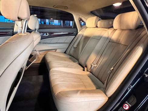 Used 2011 Hyundai Equus Signature RWD image 11