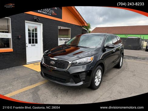Used 2019 Kia Sorento AWD image 1