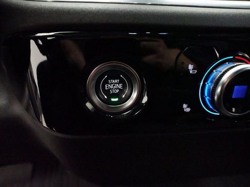 Used 2024 GMC Sierra 1500 Elevation image 30