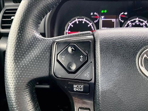 Used 2021 Toyota 4Runner TRD Off-Road Premium w/ Moonroof Package AWD/4WD image 20