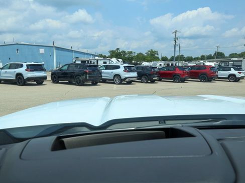 New 2026 GMC Sierra 2500 AT4X w/ LPO, Black Badging Package AWD/4WD image 22