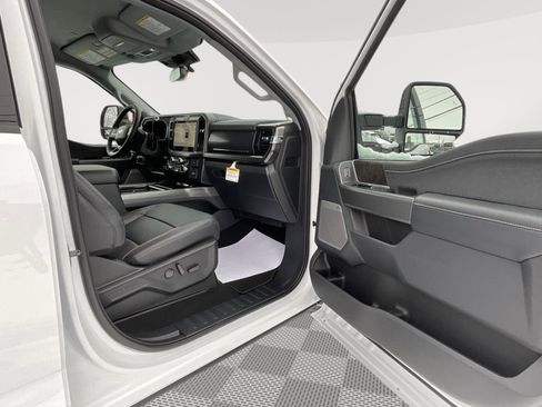 New 2026 Ford F350 Lariat image 31