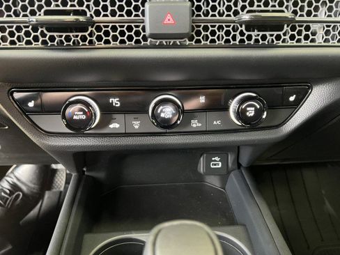 Used 2025 Honda HR-V Sport image 24