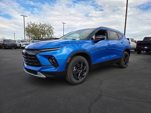 New 2025 Chevrolet Blazer LT image 2