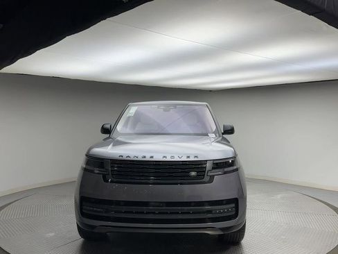 Certified 2023 Land Rover Range Rover SE image 3