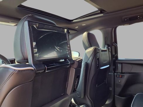 New 2026 Chrysler Pacifica Limited AWD/4WD image 24