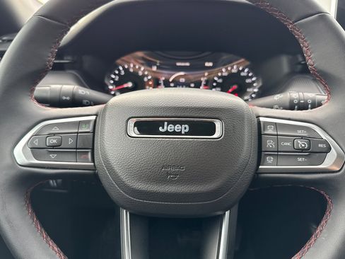 Used 2024 Jeep Compass Trailhawk image 25