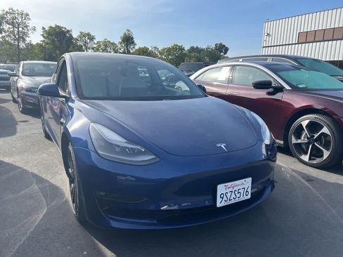 Used 2021 Tesla Model 3 Long Range image 1