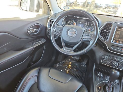 Used 2019 Jeep Cherokee Trailhawk w/ Trailer Tow Group image 9