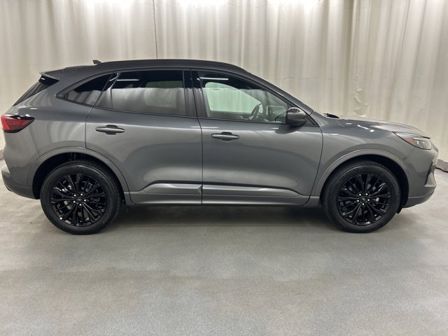 Used 2023 Ford Escape ST-Line Elite AWD/4WD image 7