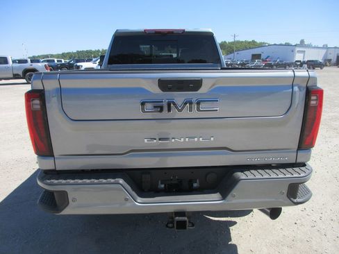 New 2026 GMC Sierra 3500 Denali Ultimate AWD/4WD image 5