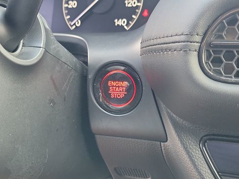 Used 2024 Honda HR-V LX image 30