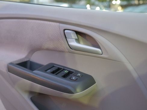 Used 2013 Honda Insight image 11