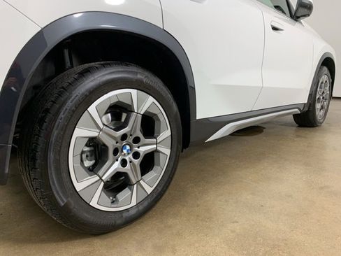 Used 2025 BMW X1 xDrive28i w/ Technology Package image 9