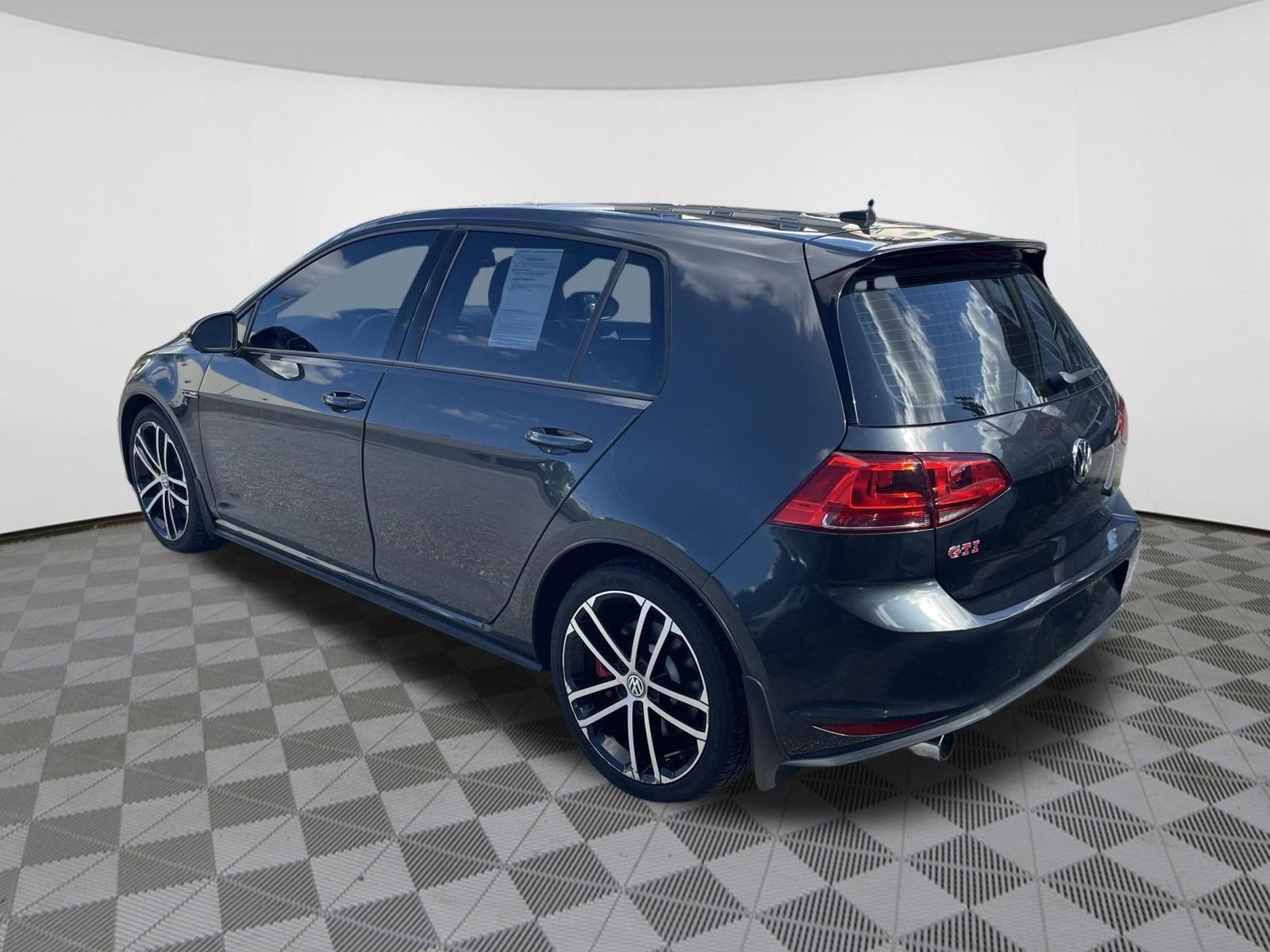 Used 2017 Volkswagen GTI Sport FWD image 5