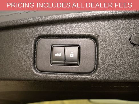 Used 2023 Nissan Pathfinder Platinum w/ Lighting Package (N93) AWD/4WD image 6
