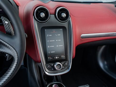 Used 2025 McLaren GTS image 32