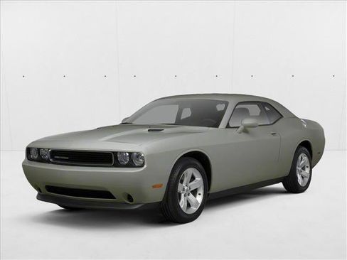 Used 2011 Dodge Challenger RWD image 1