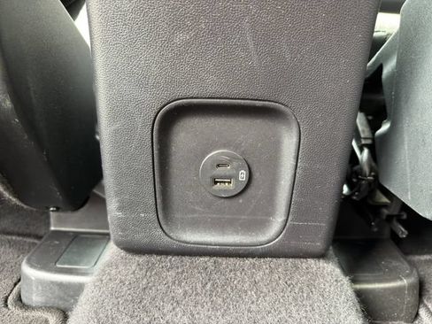 Used 2022 Ford Escape SE w/ SE Sport Appearance Package AWD/4WD image 16