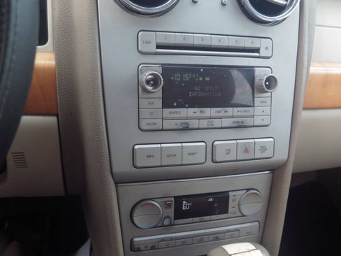 Used 2006 Lincoln Zephyr FWD image 10