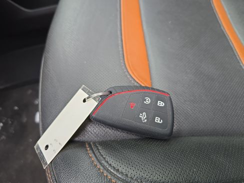 Used 2024 GMC Sierra 1500 AT4 w/ Technology Package image 38