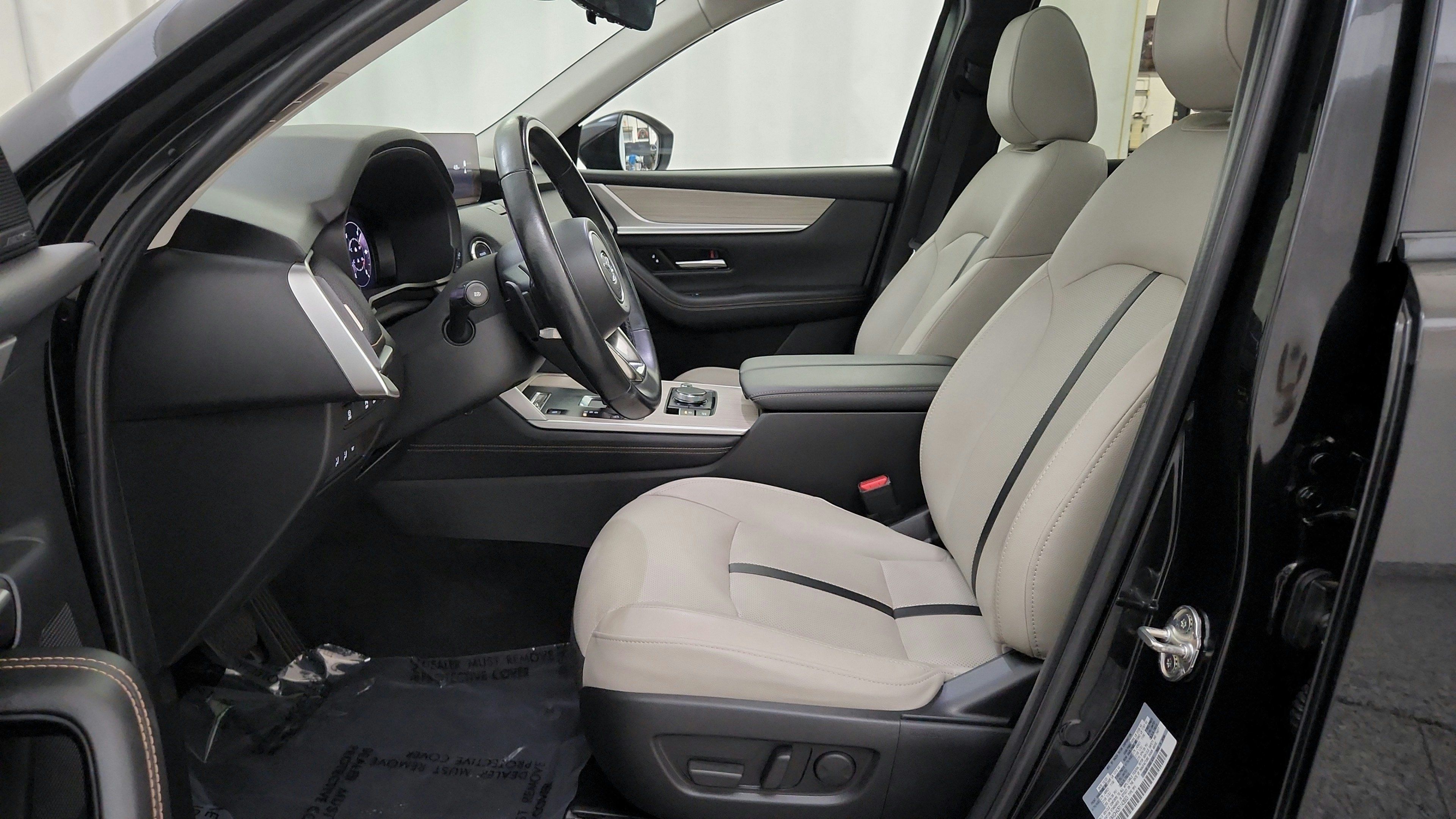 Used 2024 MAZDA CX-90 Plug-In Hybrid w/ Premium Pkg AWD/4WD image 18
