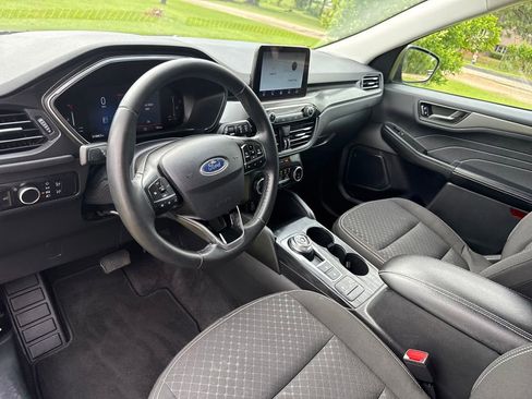 Used 2024 Ford Escape Active image 14